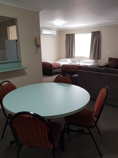 Southport Motel & Apartments - Tweed Heads Accommodation 10