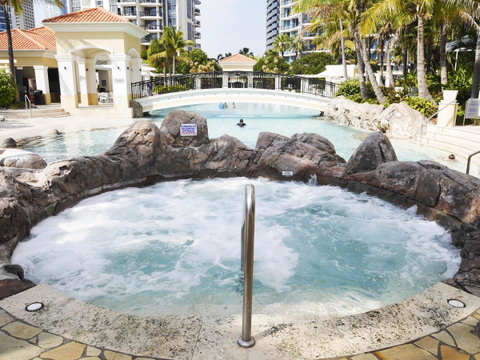 Chevron Renaissance Ocean View - Tweed Heads Accommodation 27