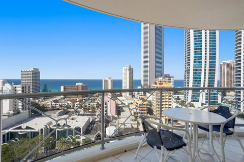 Chevron Renaissance Ocean View - Tweed Heads Accommodation 9