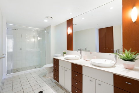 Chevron Renaissance Ocean View - Tweed Heads Accommodation 3