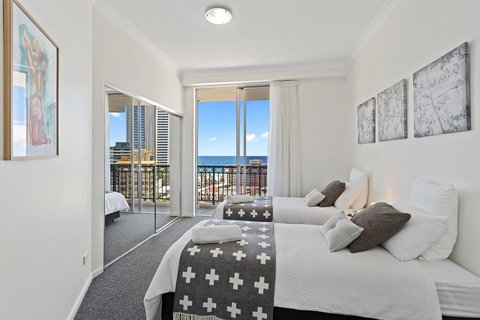 Chevron Renaissance Ocean View - Tweed Heads Accommodation 19