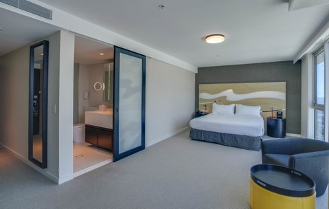 Hilton Surfers Paradise Hotel & Residences - Tweed Heads Accommodation 10