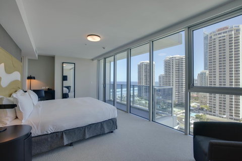 Hilton Surfers Paradise Hotel & Residences - Tweed Heads Accommodation 2
