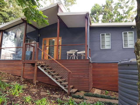 Bee-Haven Cottage - Tweed Heads Accommodation 3