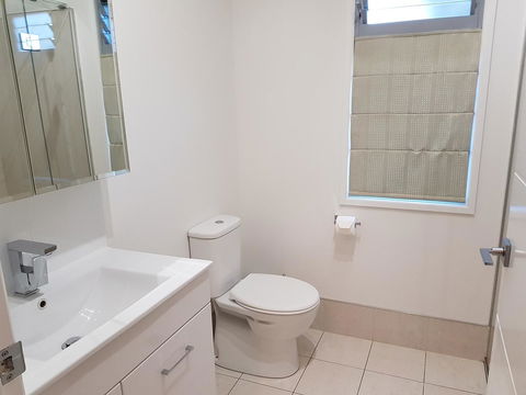 Bee-Haven Cottage - Tweed Heads Accommodation 9