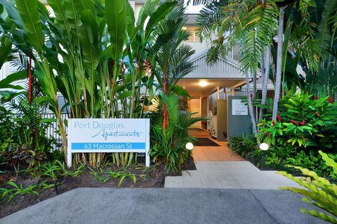 Port Douglas Apartments - Adults Only Oasis - Tweed Heads Accommodation 14