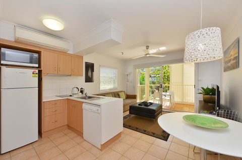 Port Douglas Apartments - Adults Only Oasis - Tweed Heads Accommodation 0