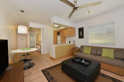 Port Douglas Apartments - Adults Only Oasis - Tweed Heads Accommodation 7