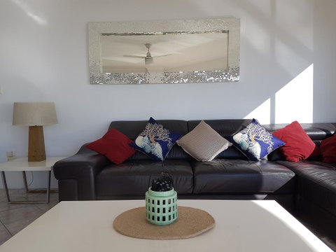 Mykonos Apartments - Tweed Heads Accommodation 28