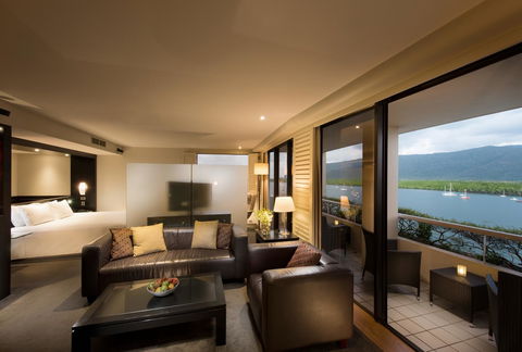 Hilton Cairns - Tweed Heads Accommodation 23