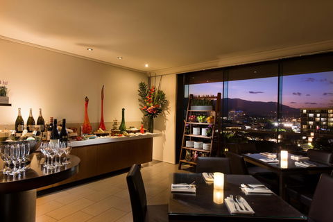 Hilton Cairns - Tweed Heads Accommodation 35