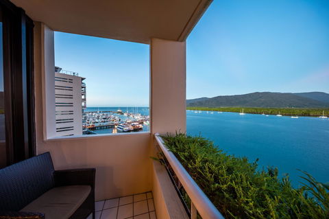 Hilton Cairns - Tweed Heads Accommodation 30