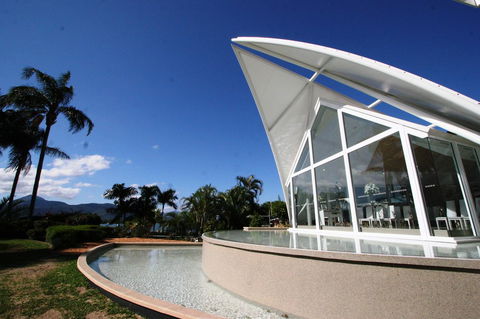 Hilton Cairns - Tweed Heads Accommodation 38