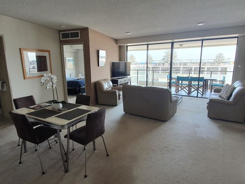 The Waterford Prestige Apartments - Tweed Heads Accommodation 4