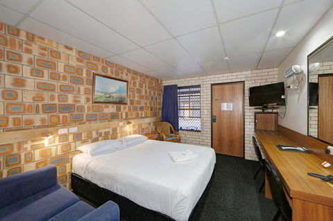 Chalet Motor Inn - Tweed Heads Accommodation 16