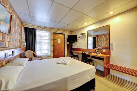 Chalet Motor Inn - Tweed Heads Accommodation 15