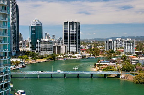 Spectrum Holiday Apartments - Tweed Heads Accommodation 25