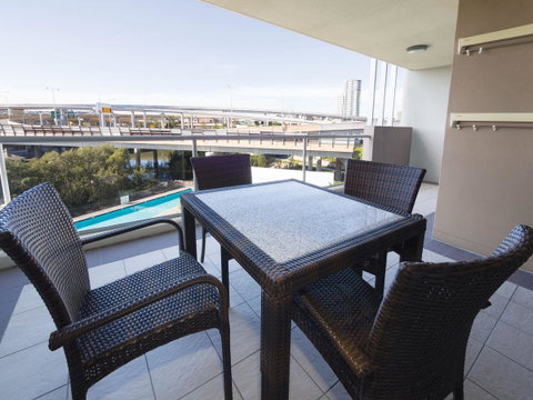 Oaks Brisbane Mews Suites - Tweed Heads Accommodation 4