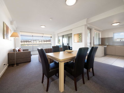 Oaks Brisbane Mews Suites - Tweed Heads Accommodation 10
