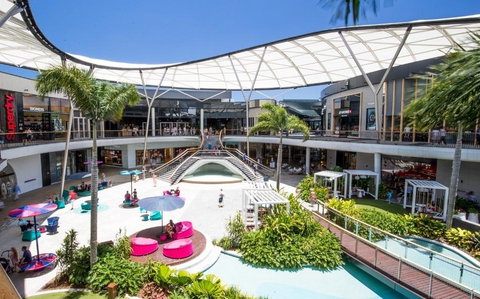 Deluxe King Room In Gold Tower - Tweed Heads Accommodation 14