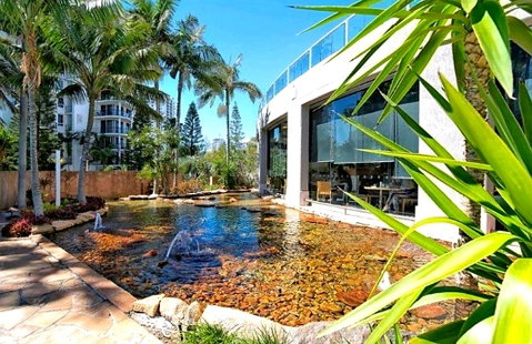 Deluxe King Room In Gold Tower - Tweed Heads Accommodation 9