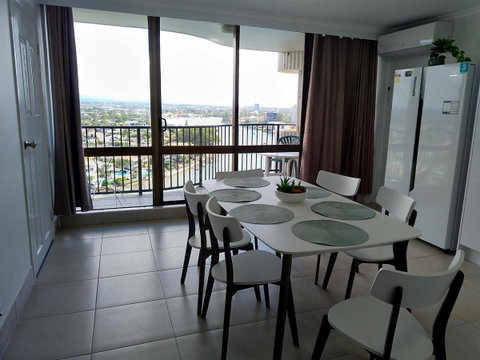 Silverton Apartment Resort Surfers Paradise - Tweed Heads Accommodation 11