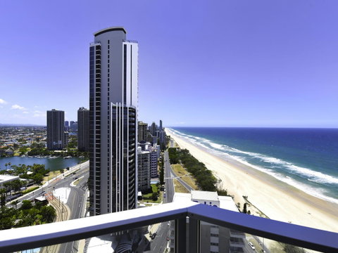 Surf 150 - Tweed Heads Accommodation 0
