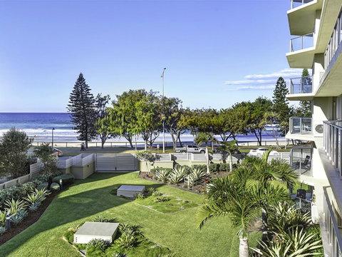 Surf 150 - Tweed Heads Accommodation 43