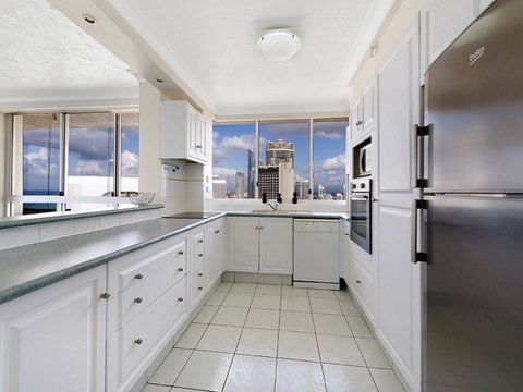 Surf 150 - Tweed Heads Accommodation 14
