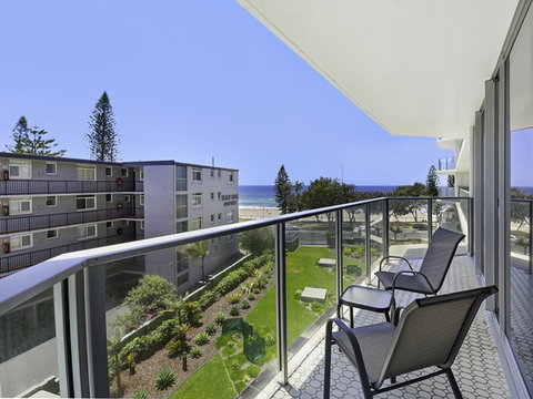 Surf 150 - Tweed Heads Accommodation 36