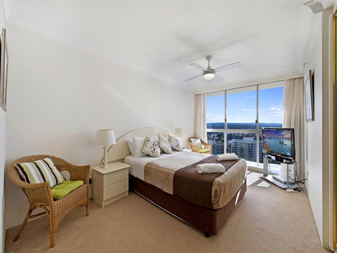 Surf 150 - Tweed Heads Accommodation 24