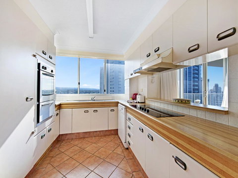 Surf 150 - Tweed Heads Accommodation 22