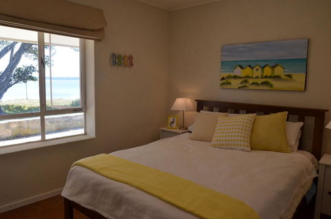 Ratcliff Cottage - Tweed Heads Accommodation 15
