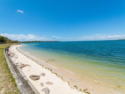 Island Homestay - Tweed Heads Accommodation 9