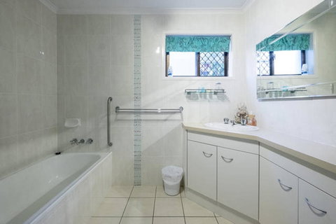 Keith\'s Place, 1 Of The 3 Most Popular Units On Bribie - Tweed Heads Accommodation 18