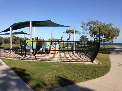 Keith\'s Place, 1 Of The 3 Most Popular Units On Bribie - Tweed Heads Accommodation 42