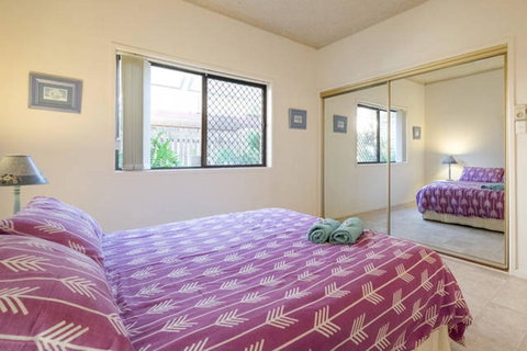 Keith\'s Place, 1 Of The 3 Most Popular Units On Bribie - Tweed Heads Accommodation 11