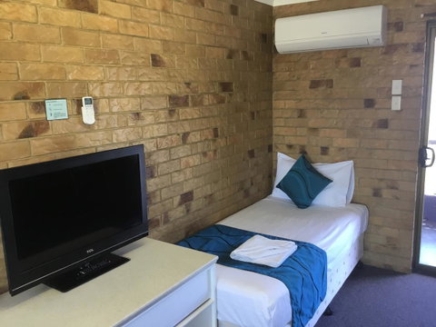 Bribie Waterways Motel - Tweed Heads Accommodation 12