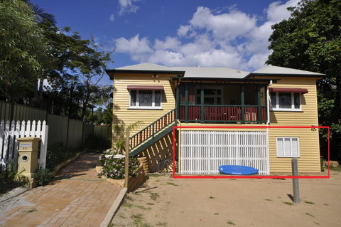 Retro Beach Flat - Tweed Heads Accommodation 15