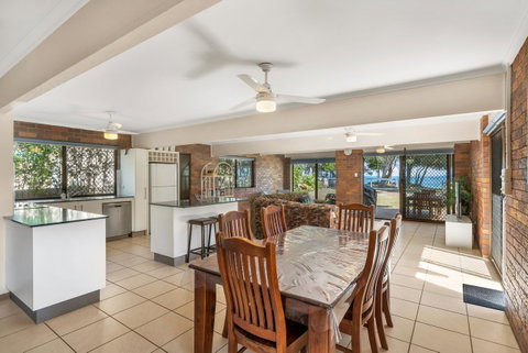 Bribie Beach House - Tweed Heads Accommodation 9