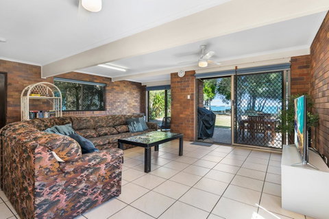 Bribie Beach House - Tweed Heads Accommodation 7