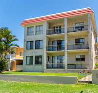 Enjoy the sea breezes from the balcony - Boyd St Woorim - Tweed Heads Accommodation