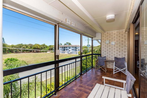 Spacious Unit Overlooking Moreton Bay - Boyd St, Woorim - Tweed Heads Accommodation 0