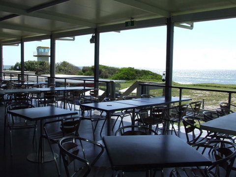 Spacious Unit Overlooking Moreton Bay - Boyd St, Woorim - Tweed Heads Accommodation 10