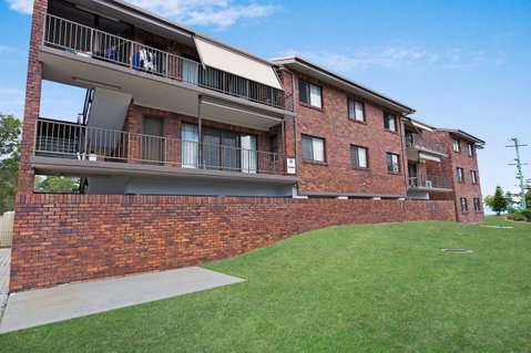 Waterviews,Pool, Wifi Its All Here !- Welsby Pde, Bongaree - Tweed Heads Accommodation 19