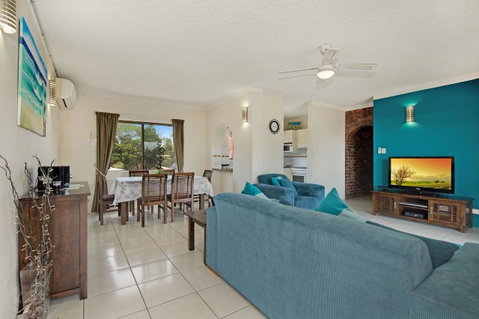 Waterviews,Pool, Wifi Its All Here !- Welsby Pde, Bongaree - Tweed Heads Accommodation 22