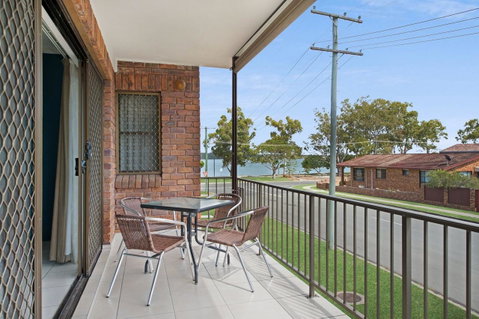 Waterviews,Pool, Wifi Its All Here !- Welsby Pde, Bongaree - Tweed Heads Accommodation 0