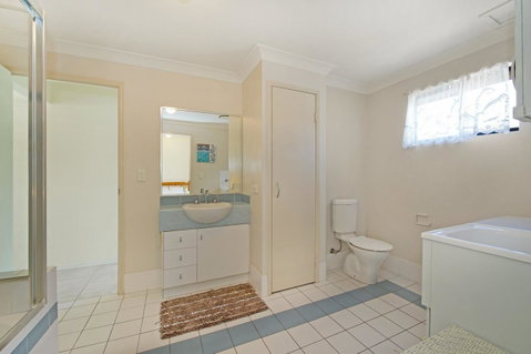 Quiet Location Across From Waterfront - South Esp, Bongaree - Tweed Heads Accommodation 5