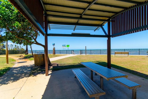 Private Canal Duplex With Pontoon - Oleander Drive, Bongaree - Tweed Heads Accommodation 1