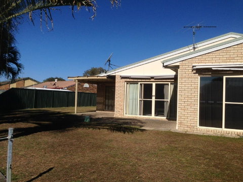 Private Canal Duplex With Pontoon - Oleander Drive, Bongaree - Tweed Heads Accommodation 3